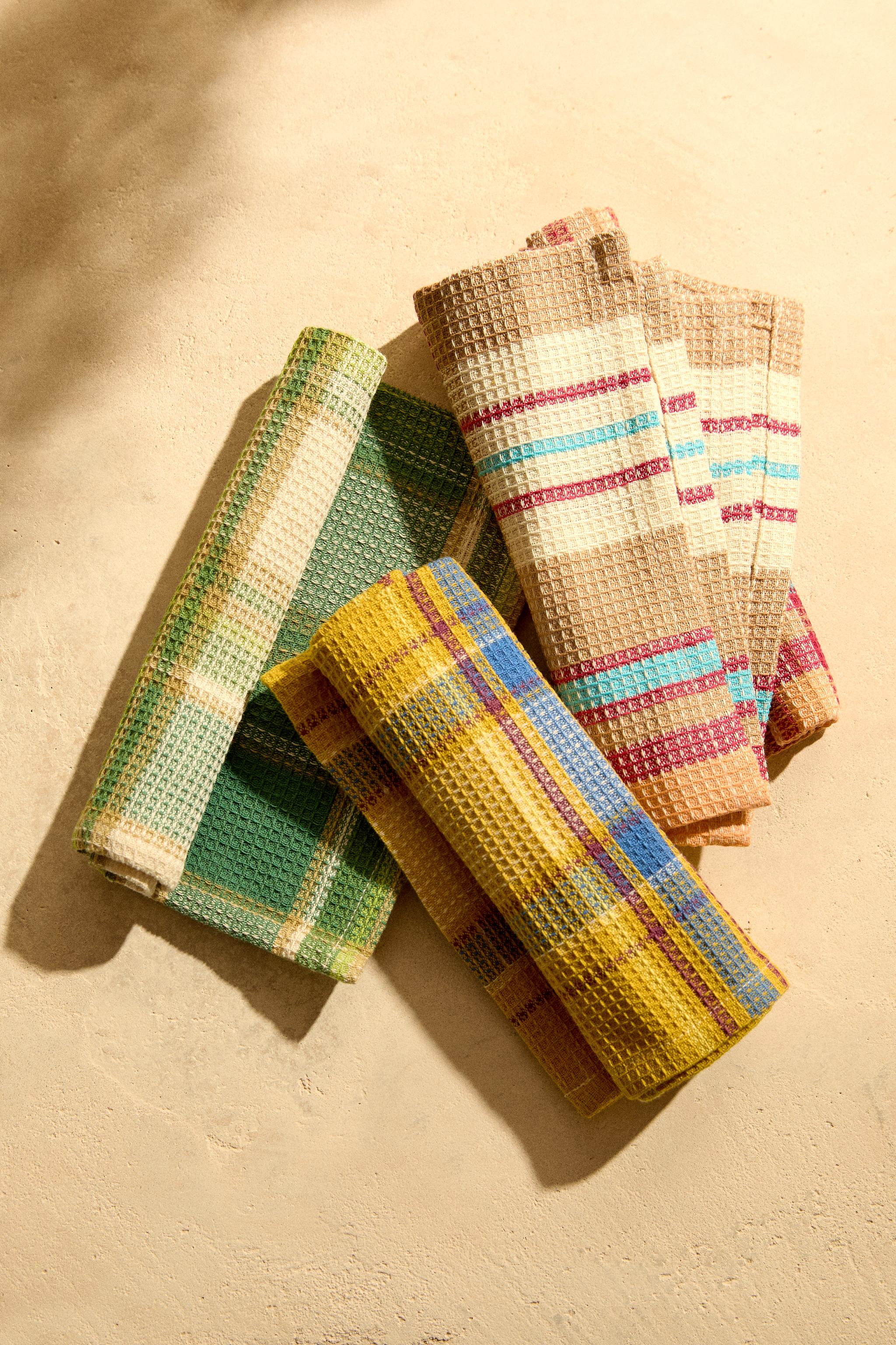 SET OF CHECK WAFFLE-KNIT KITCHEN TOWELS (SET OF 3)